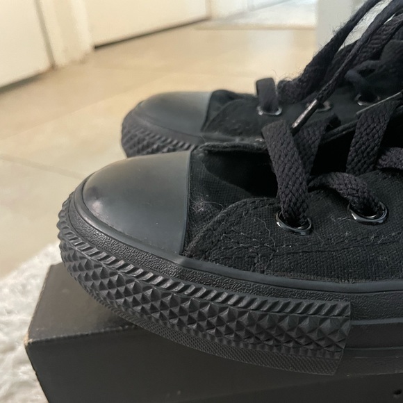 New Black Converse - Picture 2 of 4